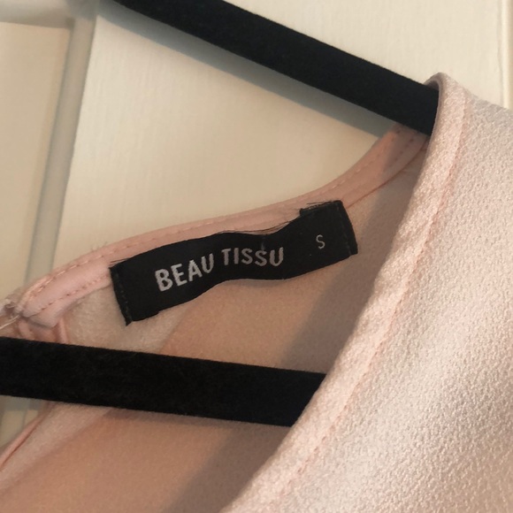 Light pink romper - Picture 3 of 3